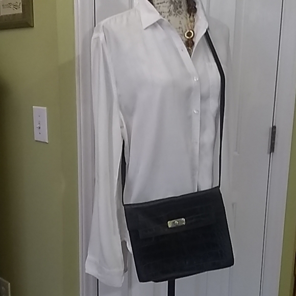 Handbags - Italian Black leather crossbody bag U0019B